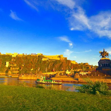 Haus Am Rhein Mit Self Check-in Und P Apartmán Koblenc