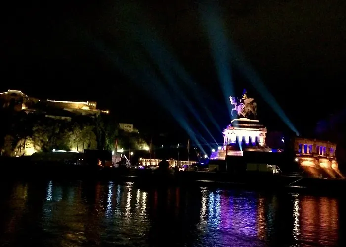 Haus Am Rhein Mit Self Check-in Und P Lägenhet